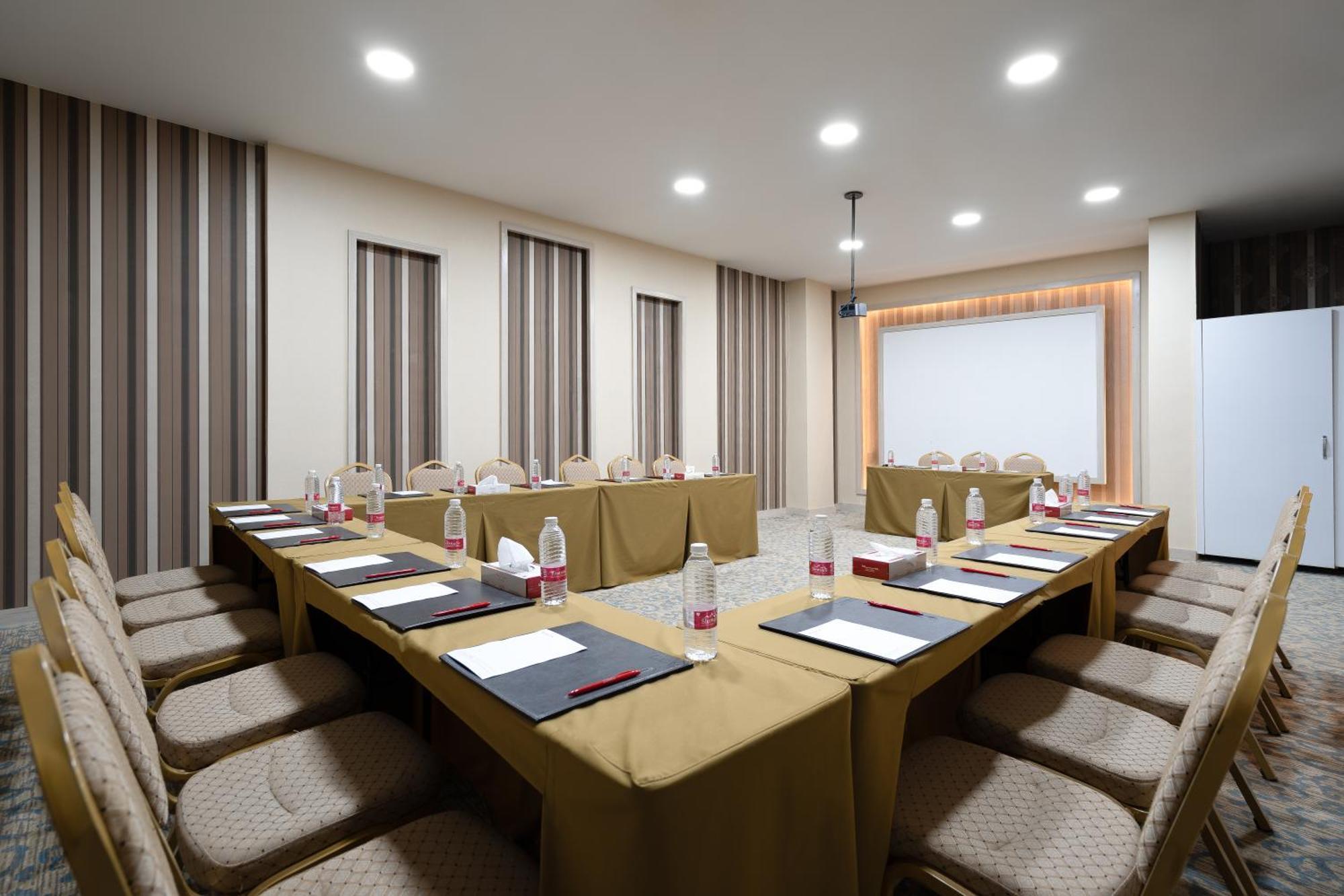 Ramada By Wyndham - Sulaymaniyah Salim Street Hotel Exterior foto