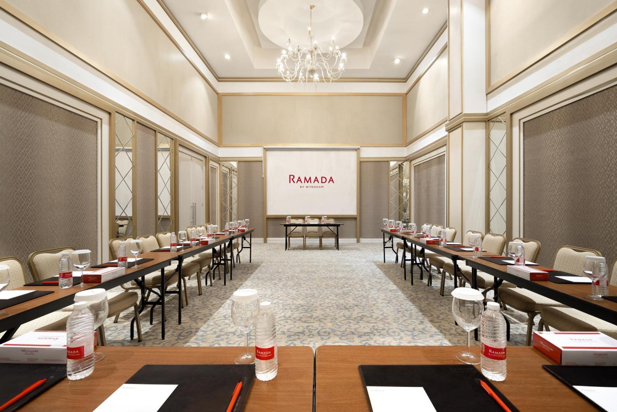Ramada By Wyndham - Sulaymaniyah Salim Street Hotel Exterior foto